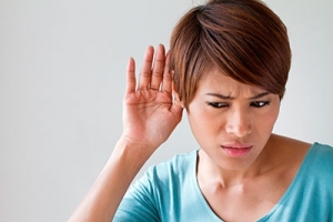 La pérdida auditiva en un solo oído y sus soluciones